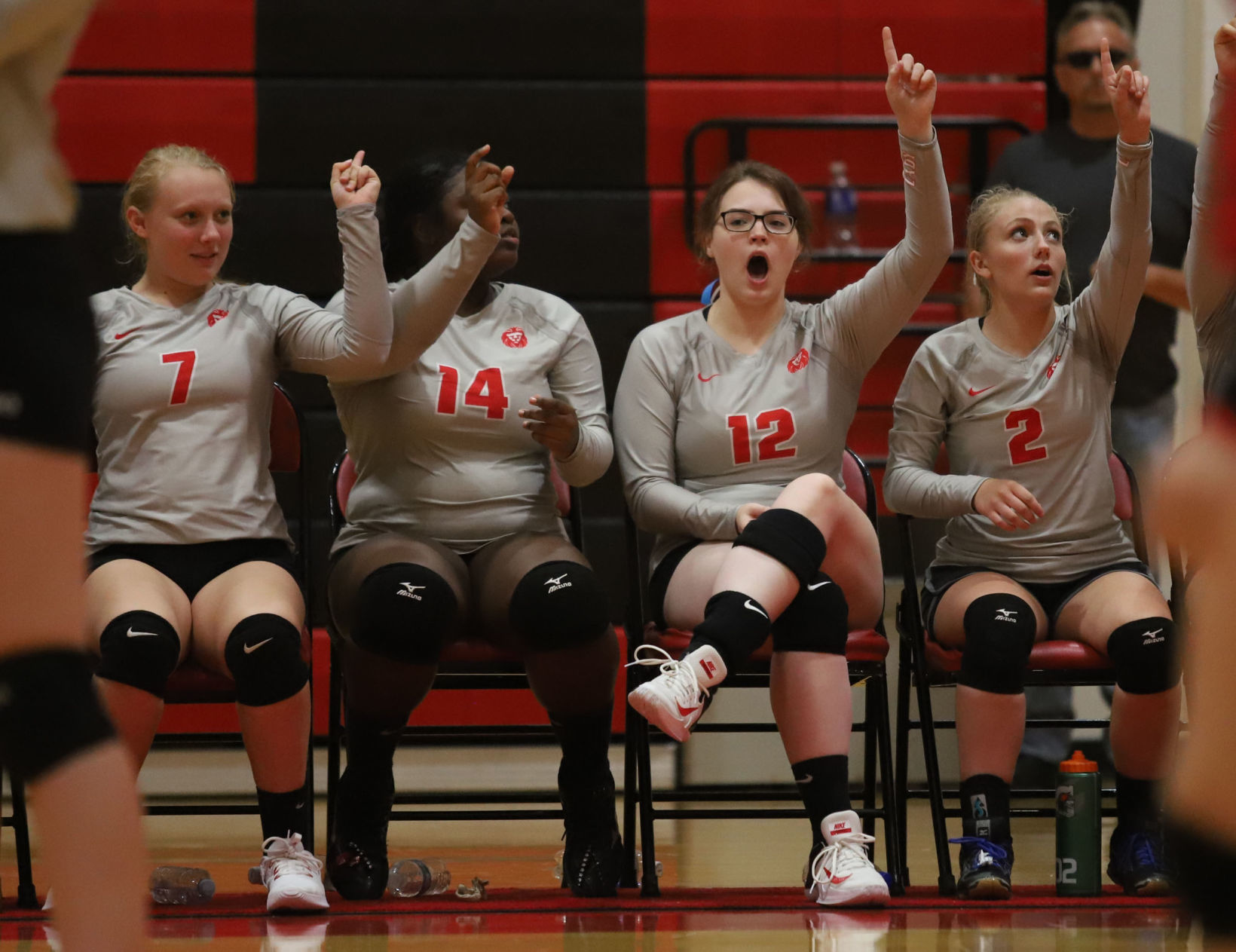 Eisenhower vs LSA volleyball 4 8.27.18.jpg